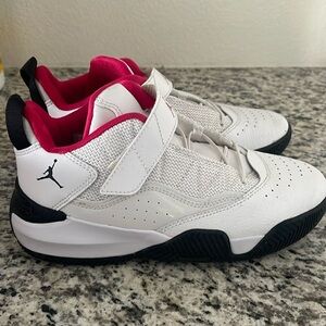 listing-status-banner